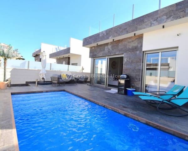 3 soveværelse Villa til salg i Villamartin, Orihuela med swimmingpool - € 369.950 (Ref: 9172023)