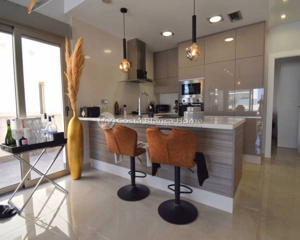 3 soveværelse Villa til salg i Villamartin, Orihuela med swimmingpool - € 369.950 (Ref: 9172023)