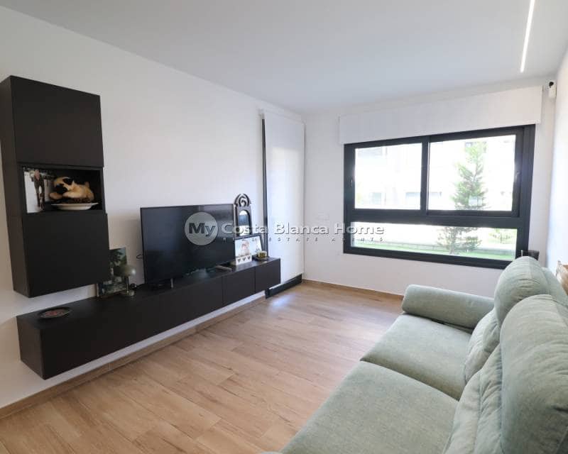 2 bedroom Apartment for sale in Villamartin with pool - € 230,000 (Ref: 9172024)