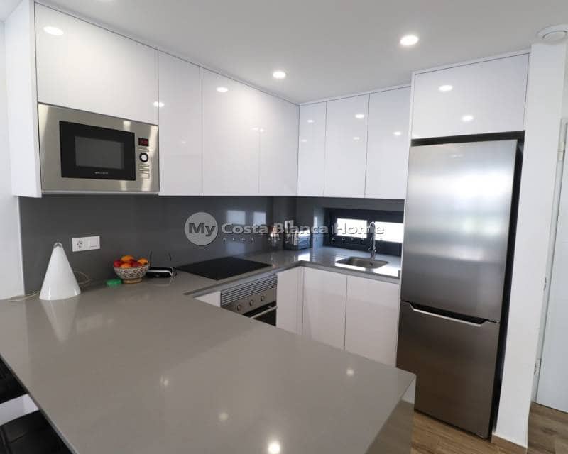 2 bedroom Apartment for sale in Villamartin with pool - € 230,000 (Ref: 9172024)