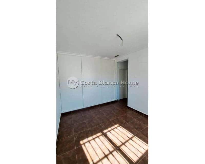 3 bedroom Finca/Country House for sale in Catral - € 365,000 (Ref: 9172027)