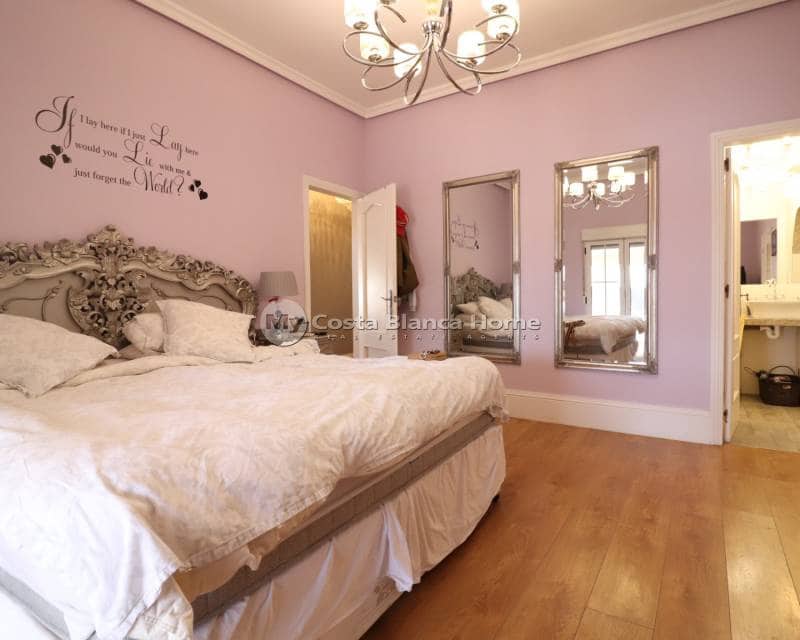 6 sypialnia Finka/Dom wiejski na sprzedaż w Heredades z basenem - 650 000 € (Ref: 9172029)