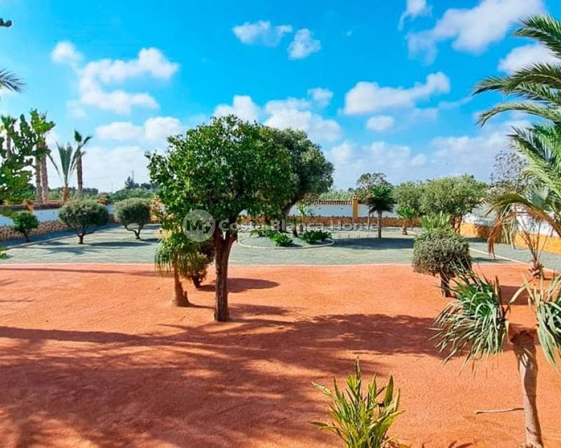 3 bedroom Finca/Country House for sale in Catral - € 385,000 (Ref: 9172031)