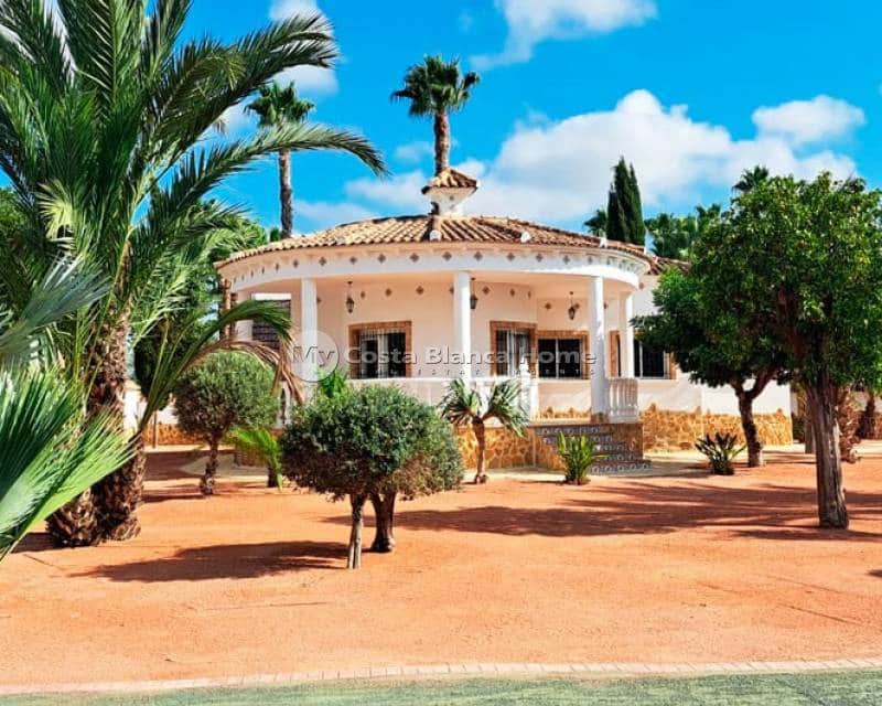 3 bedroom Finca/Country House for sale in Catral - € 385,000 (Ref: 9172031)