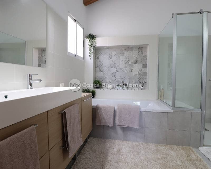 7 soveværelse Finca/Landehus til salg i Catral med swimmingpool - € 975.000 (Ref: 9172036)