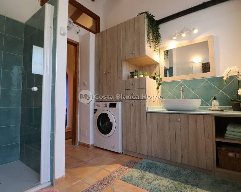 7 soveværelse Finca/Landehus til salg i Catral med swimmingpool - € 975.000 (Ref: 9172036)