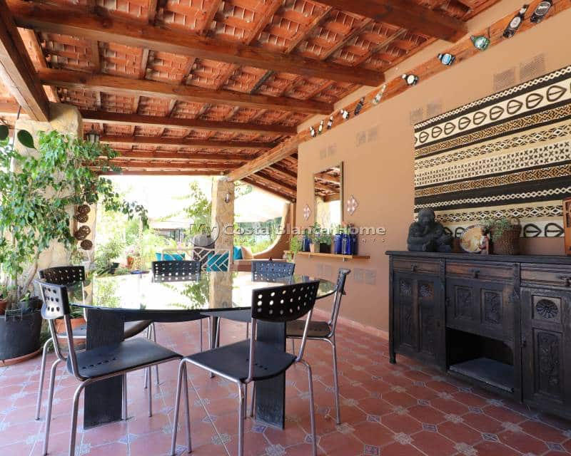 7 soveværelse Finca/Landehus til salg i Catral med swimmingpool - € 975.000 (Ref: 9172036)