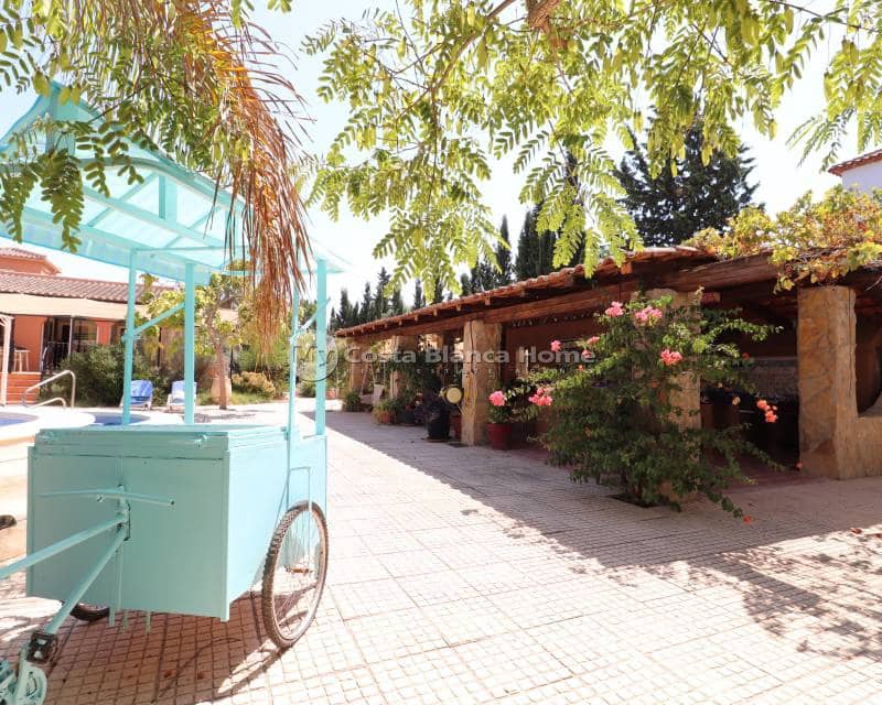 7 soveværelse Finca/Landehus til salg i Catral med swimmingpool - € 975.000 (Ref: 9172036)