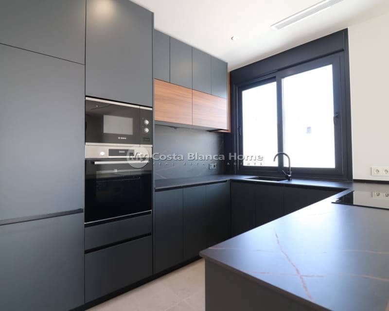 3 bedroom Villa for sale in Ciudad Quesada with pool - € 799,900 (Ref: 9172048)