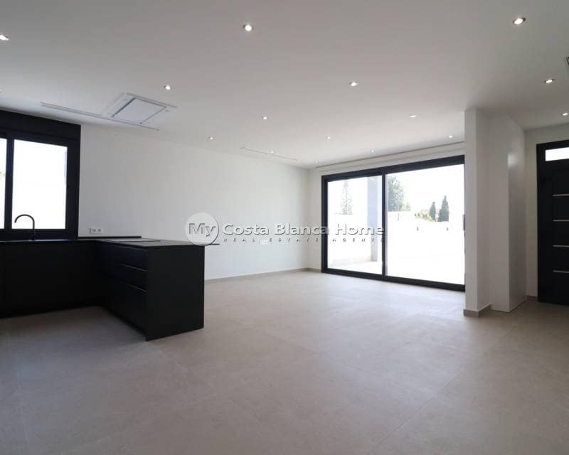 3 bedroom Villa for sale in Ciudad Quesada with pool - € 799,900 (Ref: 9172048)