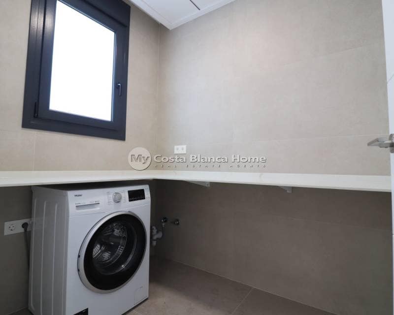 3 bedroom Villa for sale in Ciudad Quesada with pool - € 799,900 (Ref: 9172048)