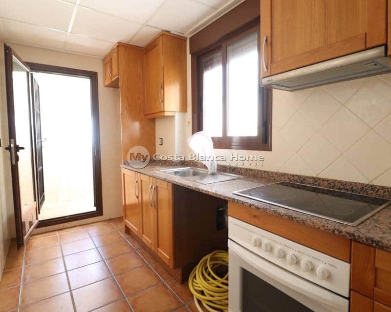 3 makuuhuone Paritalo myytävänä paikassa Algorfa mukana uima-altaan - 225 000 € (Ref: 9172049)