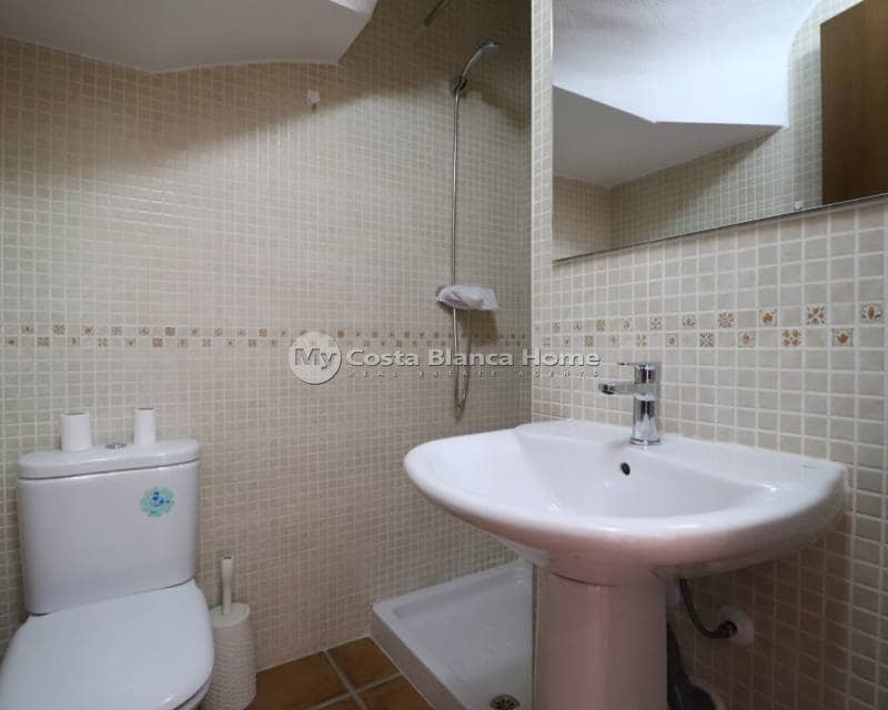 3 makuuhuone Paritalo myytävänä paikassa Algorfa mukana uima-altaan - 225 000 € (Ref: 9172049)