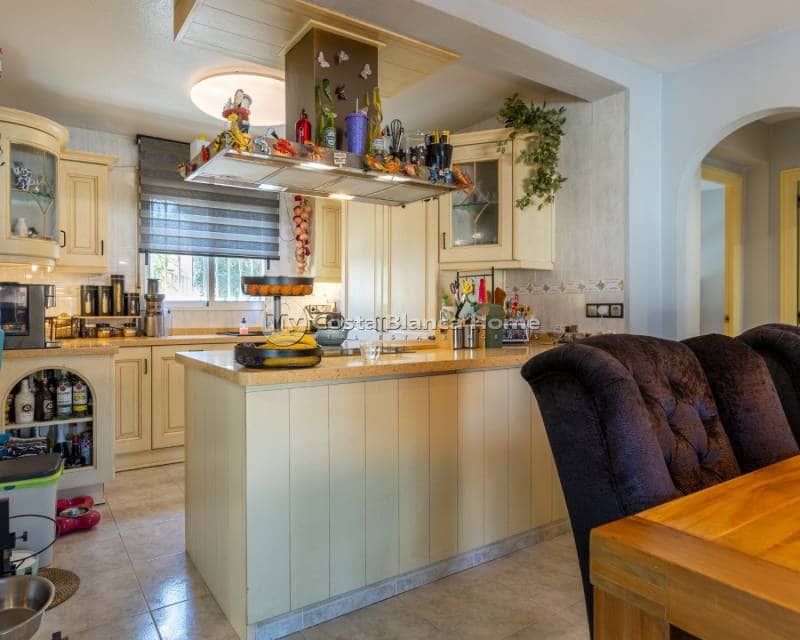 5 soverom Villa til salgs i Benijofar med svømmebasseng - € 498 000 (Ref: 9172052)