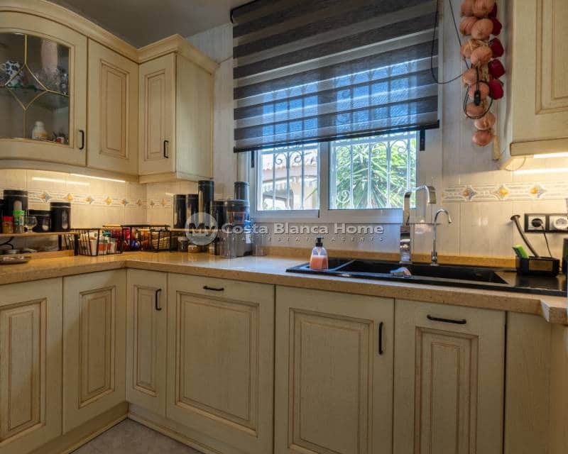 5 soverom Villa til salgs i Benijofar med svømmebasseng - € 498 000 (Ref: 9172052)