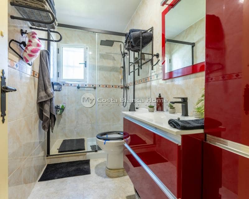 5 soverom Villa til salgs i Benijofar med svømmebasseng - € 498 000 (Ref: 9172052)