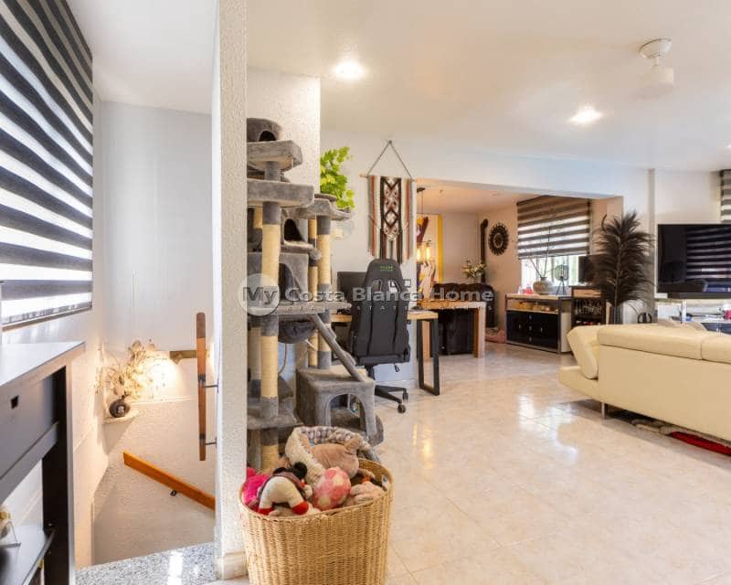 5 soverom Villa til salgs i Benijofar med svømmebasseng - € 498 000 (Ref: 9172052)