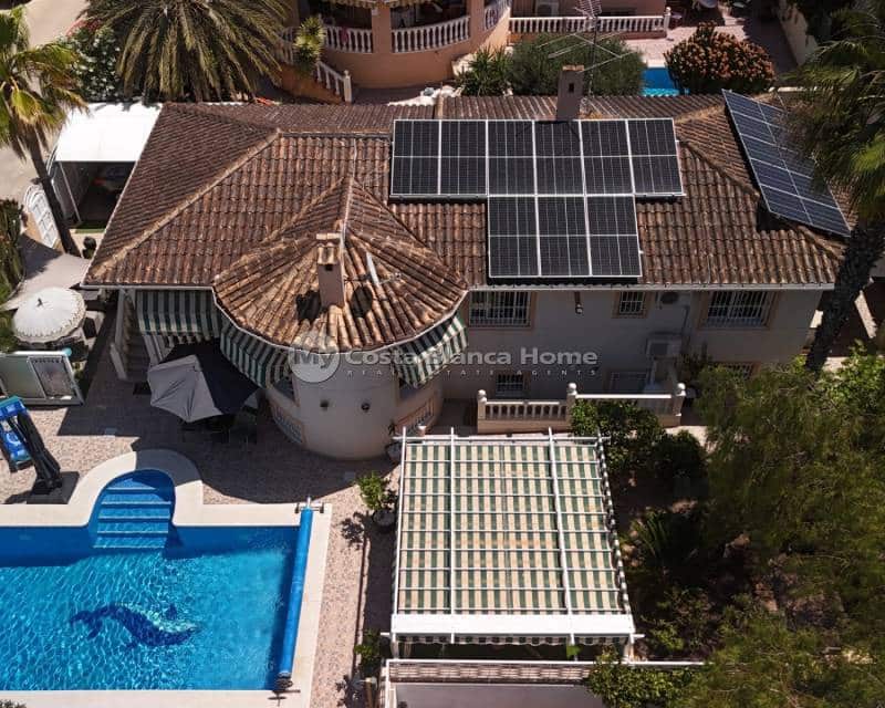 5 soverom Villa til salgs i Benijofar med svømmebasseng - € 498 000 (Ref: 9172052)