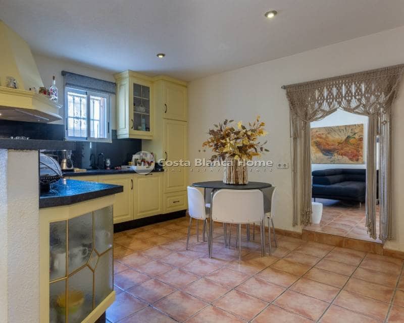 5 soverom Villa til salgs i Benijofar med svømmebasseng - € 498 000 (Ref: 9172052)