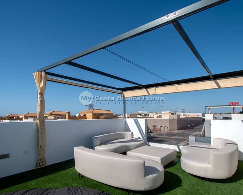 3 soveværelse Villa til salg i Ciudad Quesada med swimmingpool - € 415.000 (Ref: 9172053)