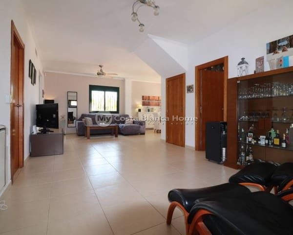 4 soverom Villa til salgs i Ciudad Quesada, Rojales med svømmebasseng - € 520 000 (Ref: 9172054)