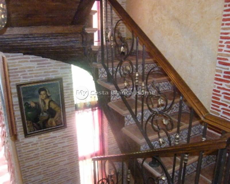 Casa de 5 habitaciones en Daya Nueva en venta - 369.000 € (Ref: 9172225)