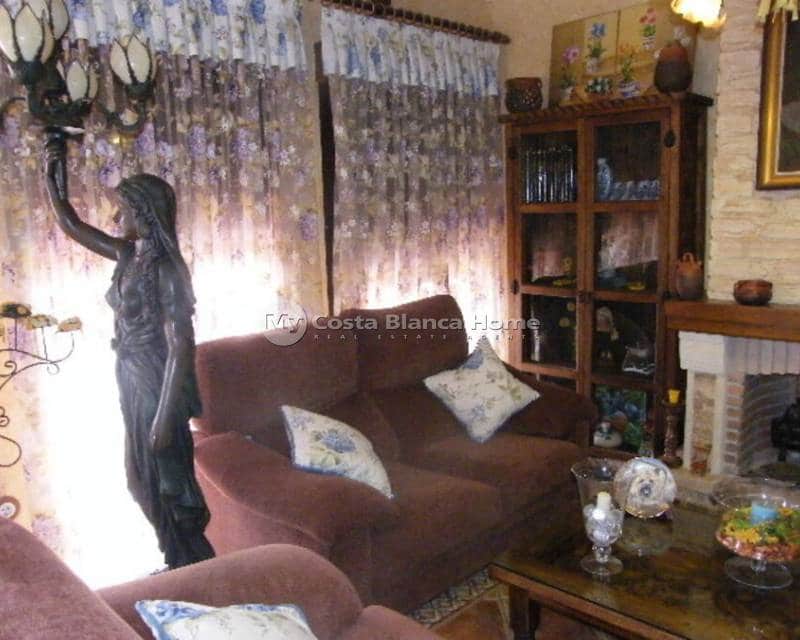 Casa de 5 habitaciones en Daya Nueva en venta - 369.000 € (Ref: 9172225)