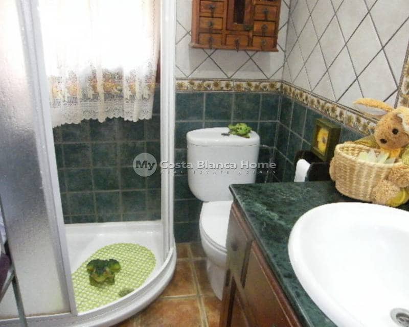 Casa de 5 habitaciones en Daya Nueva en venta - 369.000 € (Ref: 9172225)