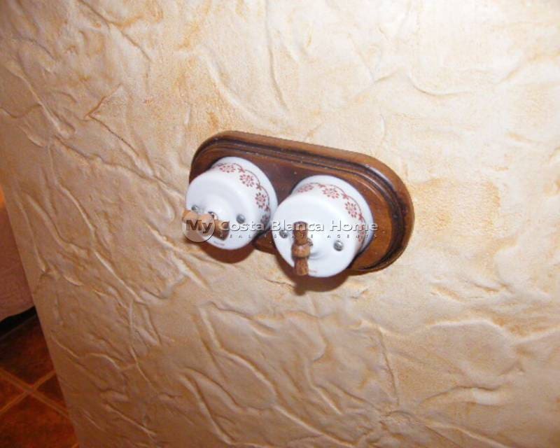 Casa de 5 habitaciones en Daya Nueva en venta - 369.000 € (Ref: 9172225)