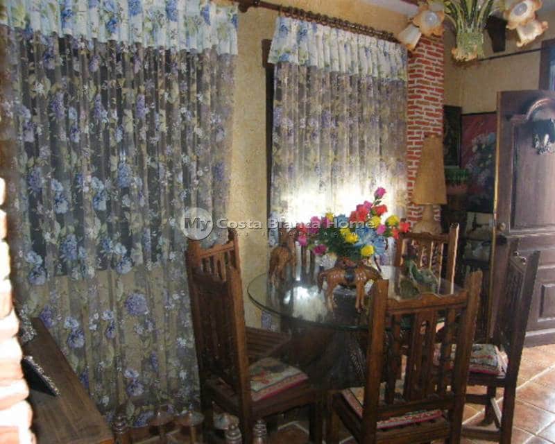 Casa de 5 habitaciones en Daya Nueva en venta - 369.000 € (Ref: 9172225)