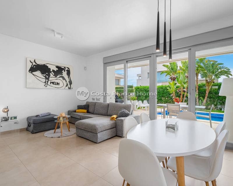 3 Zimmer Villa zu verkaufen in Vistabella mit Pool - 479.000 € (Ref: 9172233)