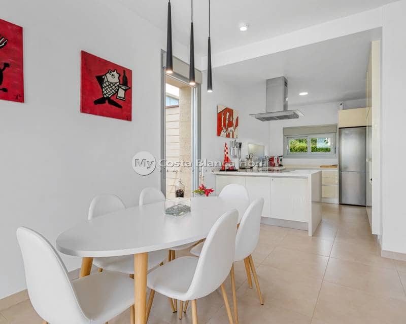 3 Zimmer Villa zu verkaufen in Vistabella mit Pool - 479.000 € (Ref: 9172233)