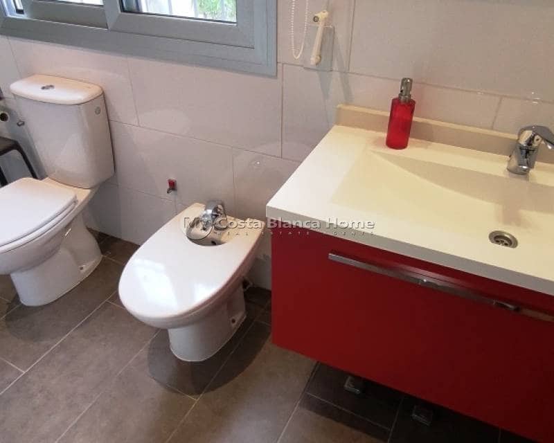 3 quarto Moradia para venda em Cocentaina com piscina - 375 000 € (Ref: 9191677)