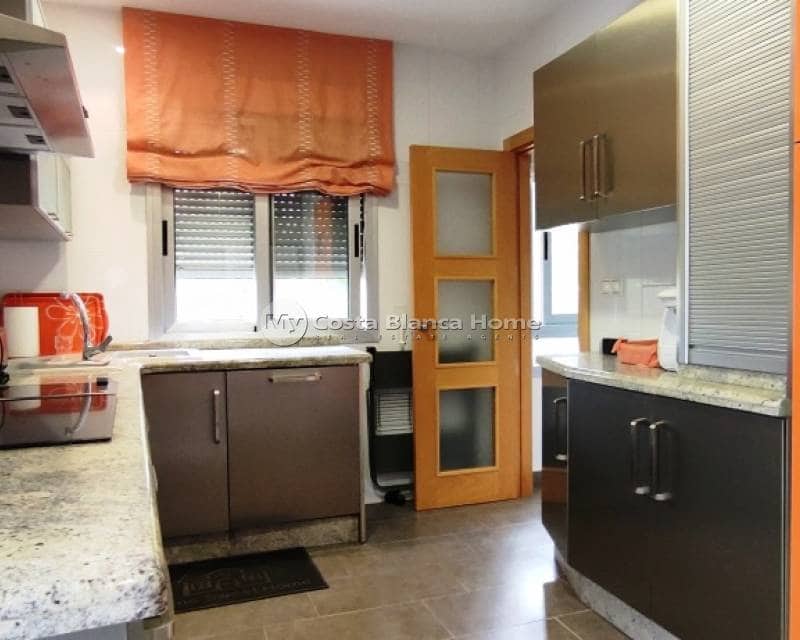 3 quarto Moradia para venda em Cocentaina com piscina - 375 000 € (Ref: 9191677)
