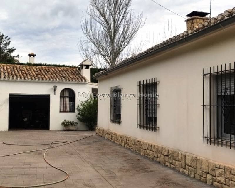 3 quarto Moradia para venda em Cocentaina com piscina - 375 000 € (Ref: 9191677)