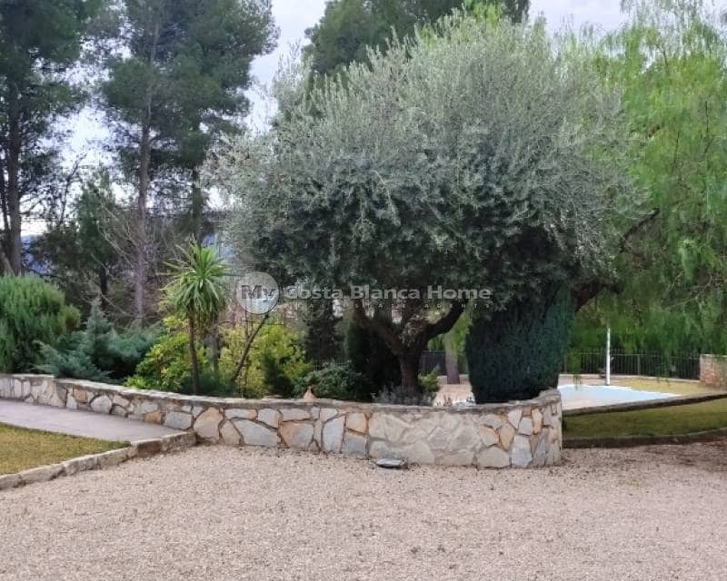 3 quarto Moradia para venda em Cocentaina com piscina - 375 000 € (Ref: 9191677)