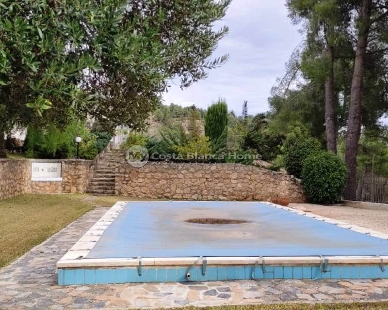 3 quarto Moradia para venda em Cocentaina com piscina - 375 000 € (Ref: 9191677)
