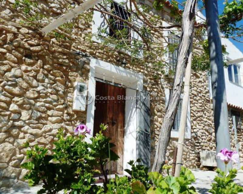 4 bedroom Semi-detached Villa for sale in Blanca - € 169,995 (Ref: 9191678)