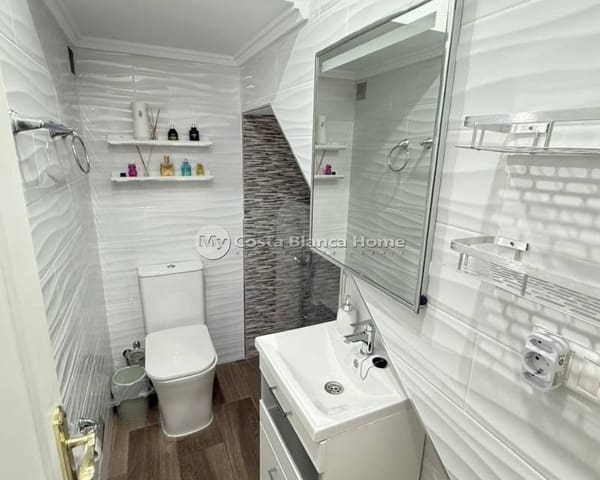 2 slaapkamer Huis te koop in La Zenia, Orihuela met zwembad - € 349.900 (Ref: 9191679)