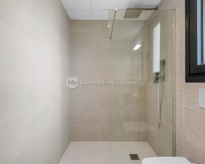 2 makuuhuone Huoneisto myytävänä paikassa Los Altos mukana uima-altaan - 329 000 € (Ref: 9203223)