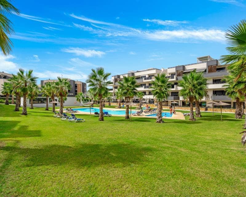 2 makuuhuone Huoneisto myytävänä paikassa Los Altos mukana uima-altaan - 329 000 € (Ref: 9203223)