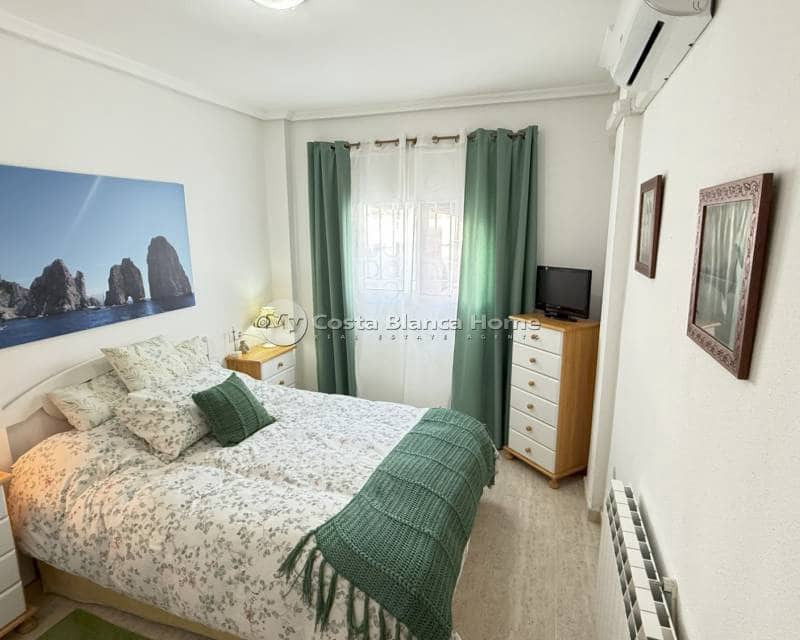 2 slaapkamer Appartement te koop in La Zenia met zwembad - € 229.000 (Ref: 9203224)