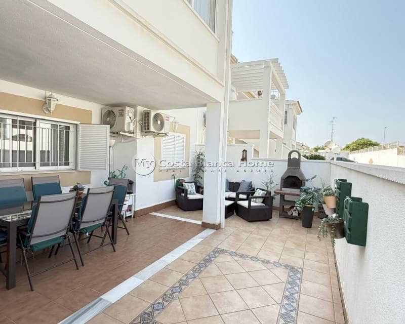 2 slaapkamer Appartement te koop in La Zenia met zwembad - € 229.000 (Ref: 9203224)