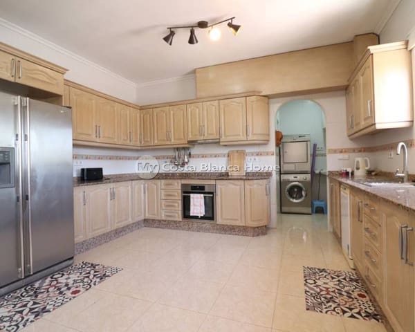 3 sovrum Finca/Hus på landet till salu i Catral med pool - 375 000 € (Ref: 9203225)