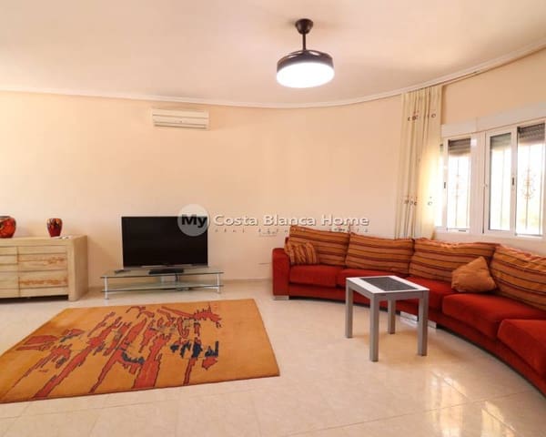 3 sovrum Finca/Hus på landet till salu i Catral med pool - 375 000 € (Ref: 9203225)