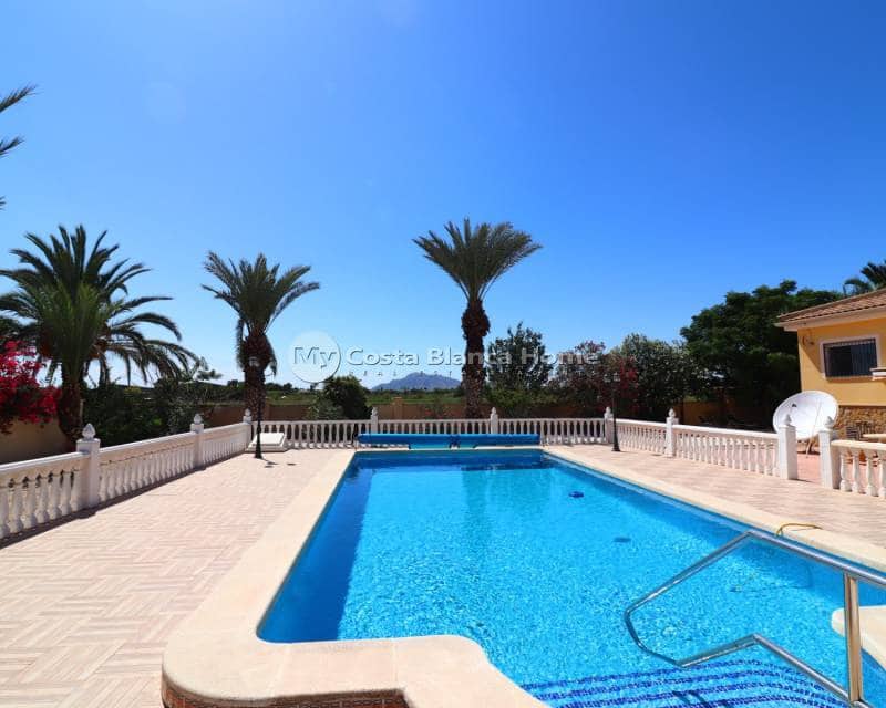 3 sovrum Finca/Hus på landet till salu i Catral med pool - 375 000 € (Ref: 9203225)