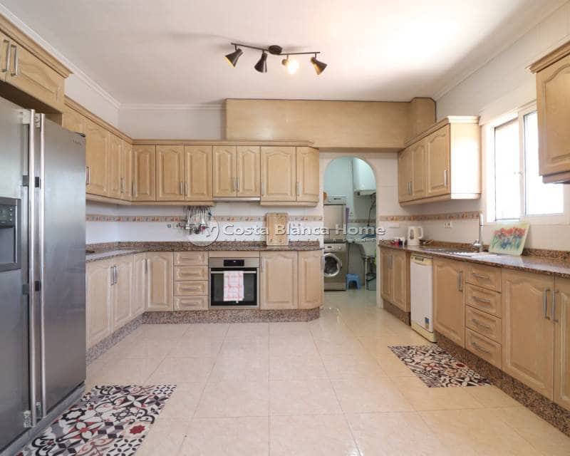 3 sovrum Finca/Hus på landet till salu i Catral med pool - 375 000 € (Ref: 9203225)