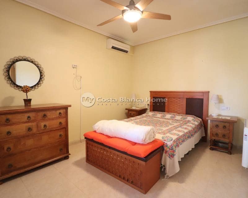 3 sovrum Finca/Hus på landet till salu i Catral med pool - 375 000 € (Ref: 9203225)