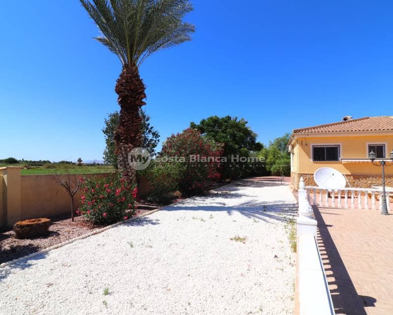 3 sovrum Finca/Hus på landet till salu i Catral med pool - 375 000 € (Ref: 9203225)