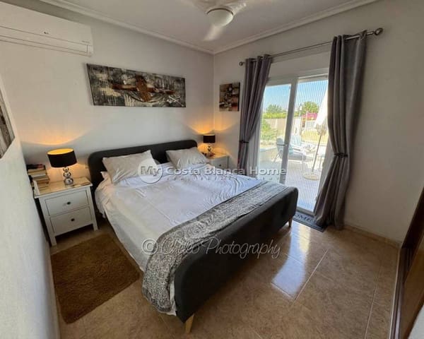 4 makuuhuone Huvila myytävänä paikassa Catral mukana uima-altaan - 369 995 € (Ref: 9235487)